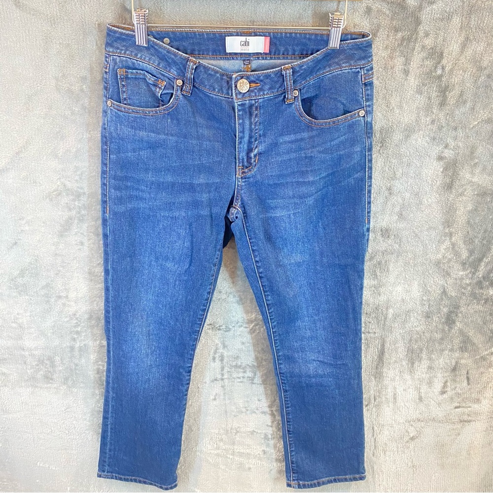 Cabi “New Crop” Denim Medium Wash Jeans Size 6